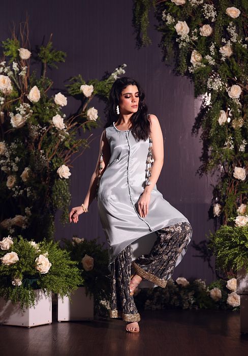 A model showcasing Monochrome Kurta Set by Ayushi Agarwal from Ayushi Agarwal's collection