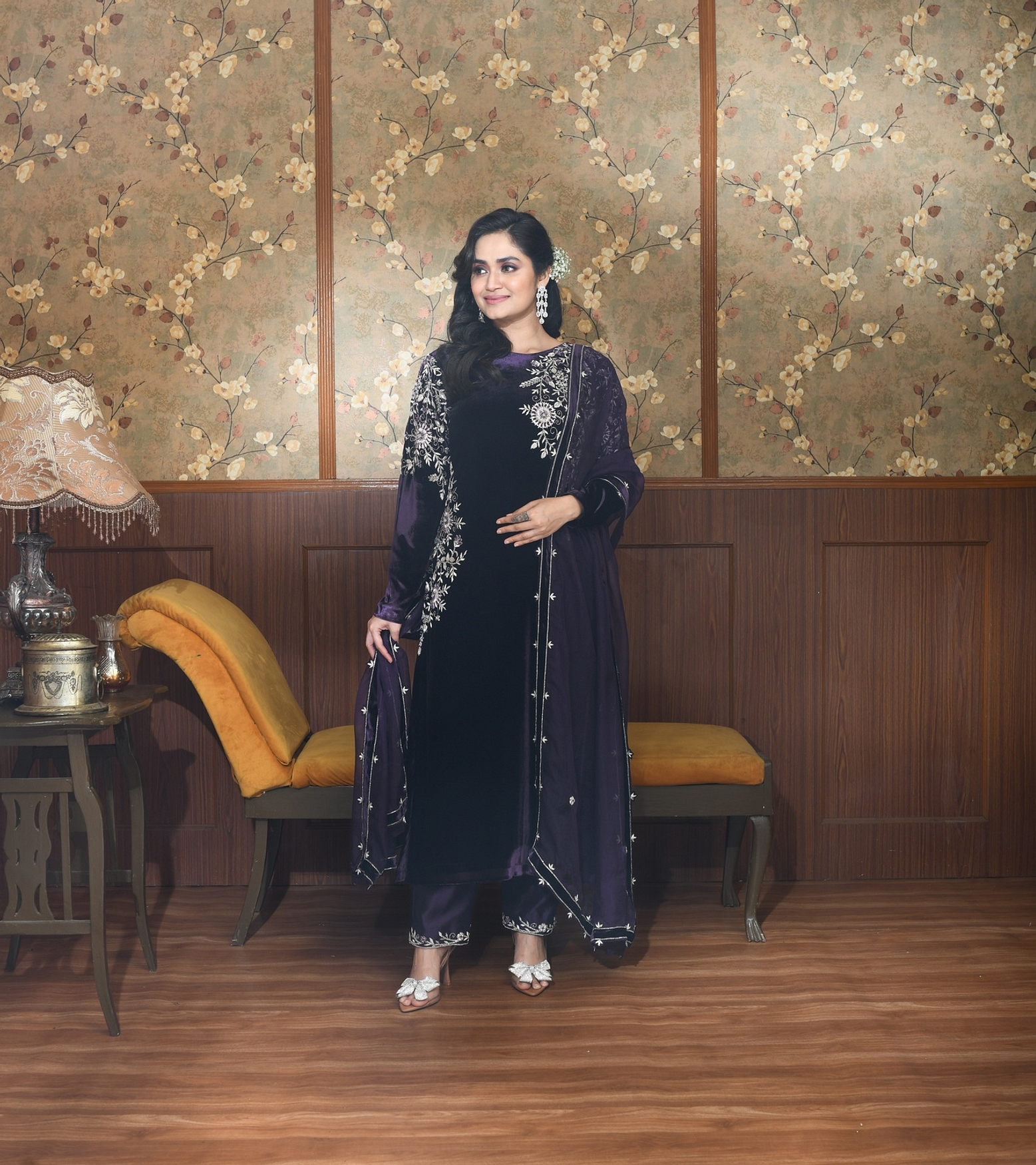 A model showcasing Zia Purple Velvet Suit Set Feature image by Ayushi Agarwal from Ayushi Agarwal's collection