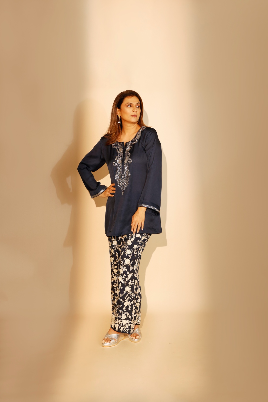 A model showcasing Navy Blue Riva Twin Set by Ashtar from Ashtar's collection