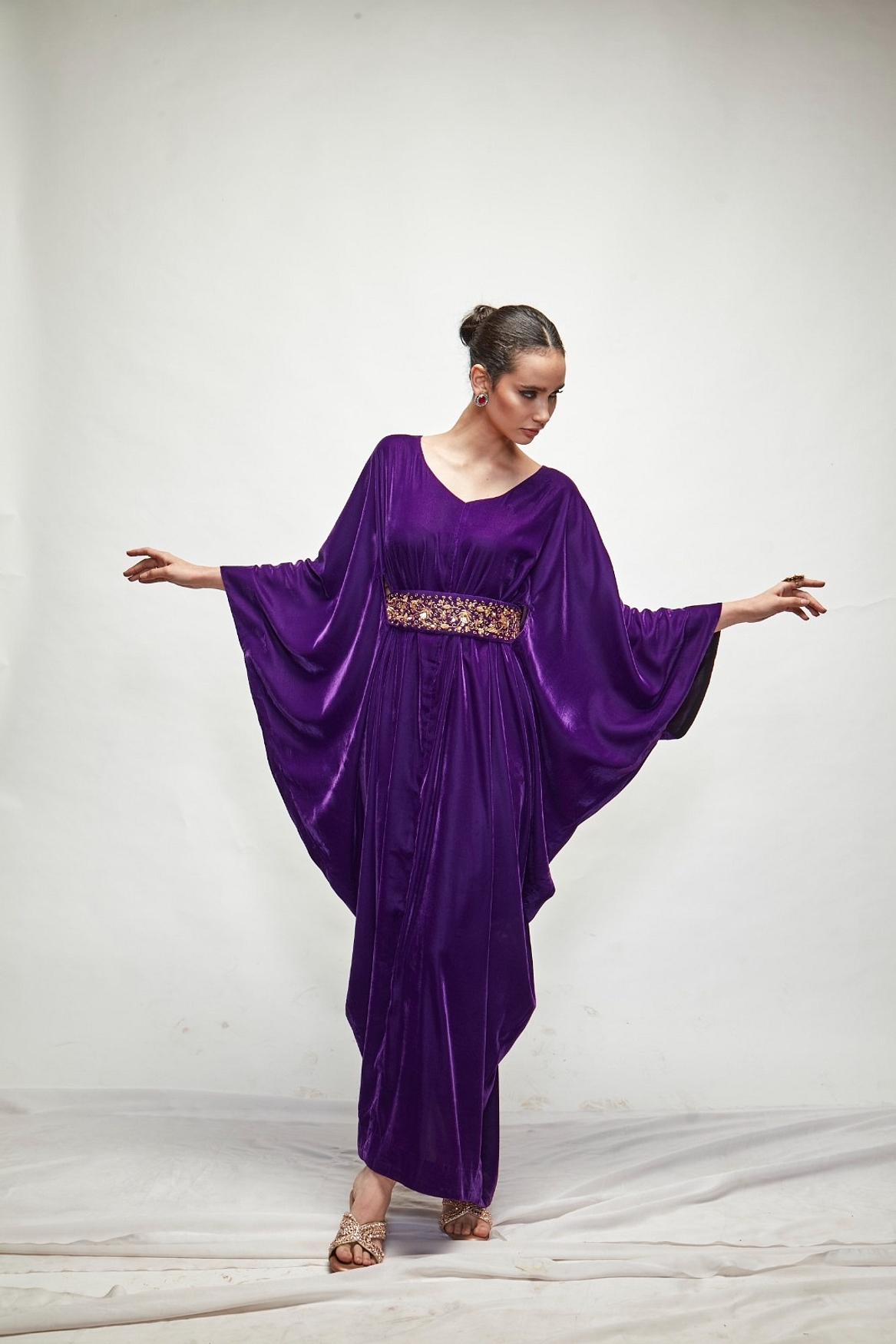 A model showcasing Violet Velvet Kaftaan Feature image by Ranian from Ranian's collection