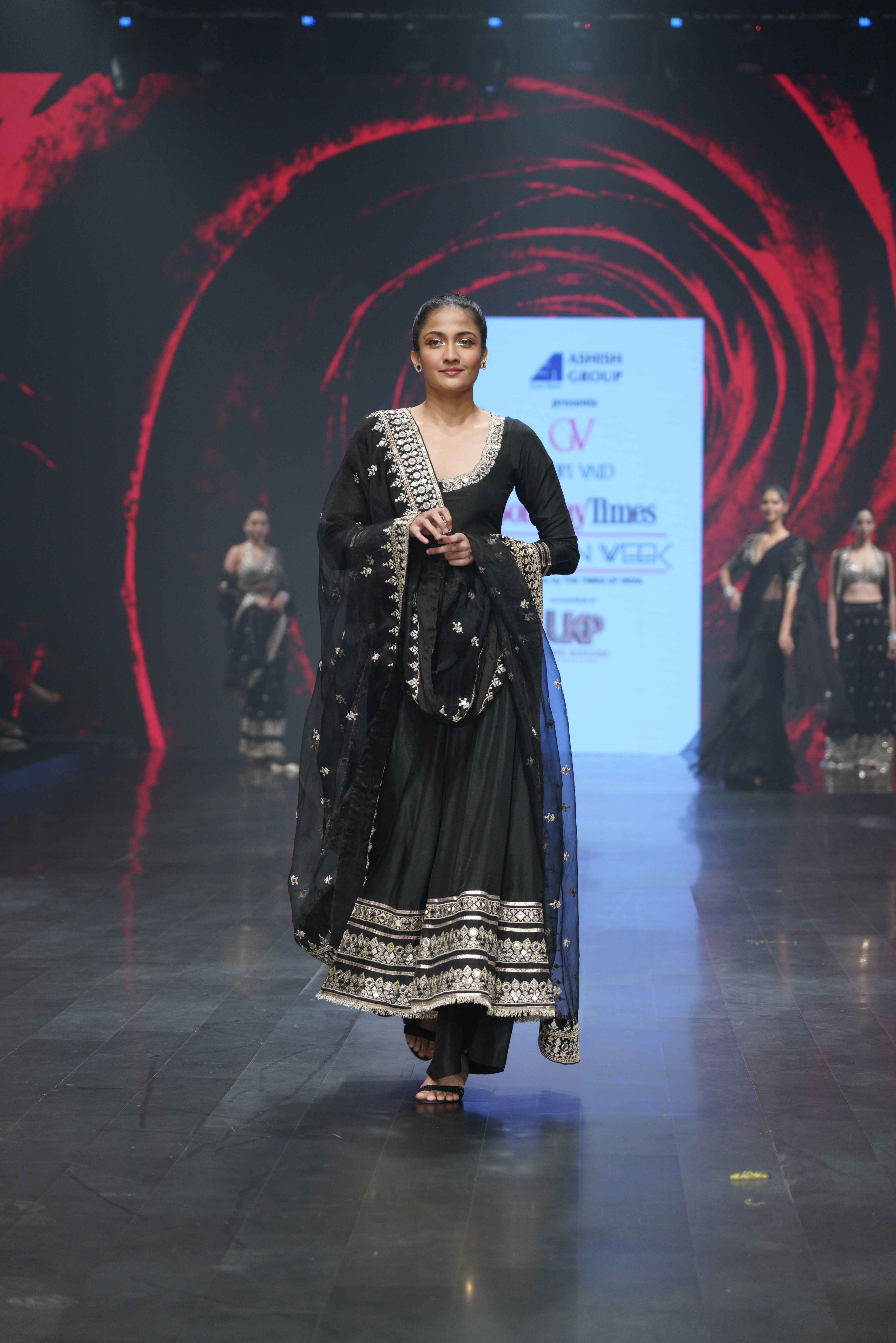 A model showcasing Srivani Ag Set by Gopi Vaid from Gopi Vaid's collection