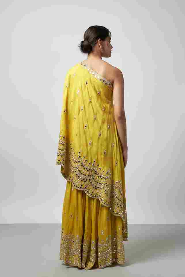 A model showcasing Akasa Sharara Set by Gopi Vaid from Gopi Vaid's collection