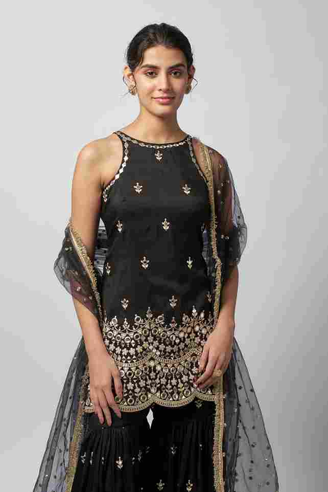 A model showcasing Yukta Sharara Set by Gopi Vaid from Gopi Vaid's collection