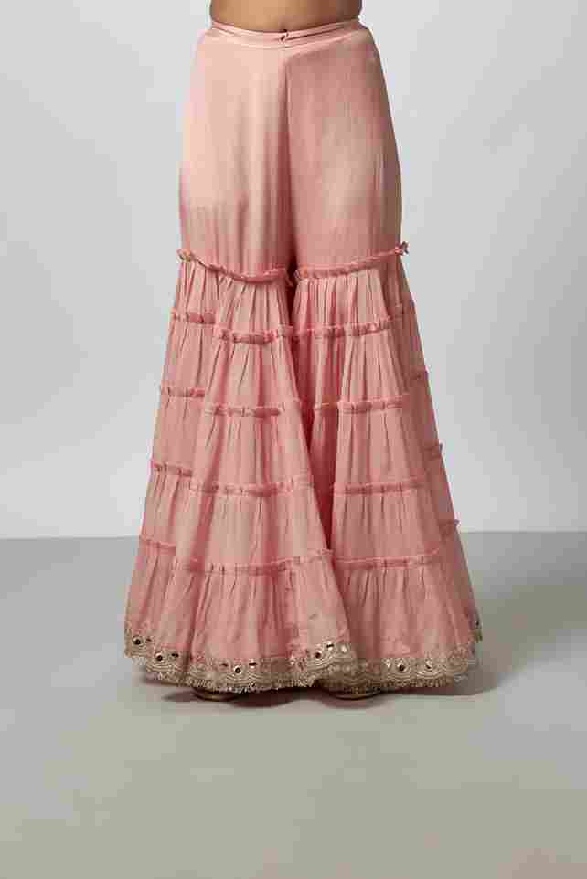A model showcasing Ikshita Sharara Set by Gopi Vaid from Gopi Vaid's collection