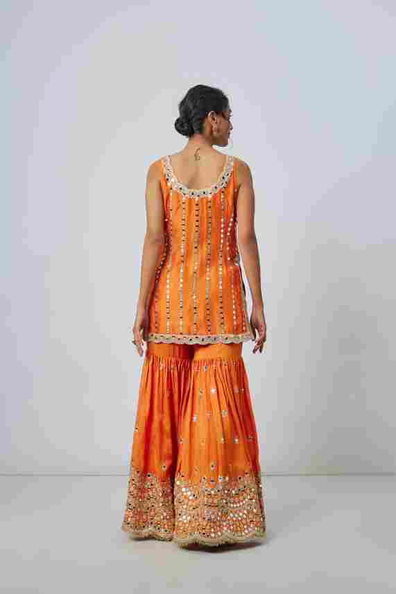 A model showcasing Hrida Sharara Set by Gopi Vaid from Gopi Vaid's collection
