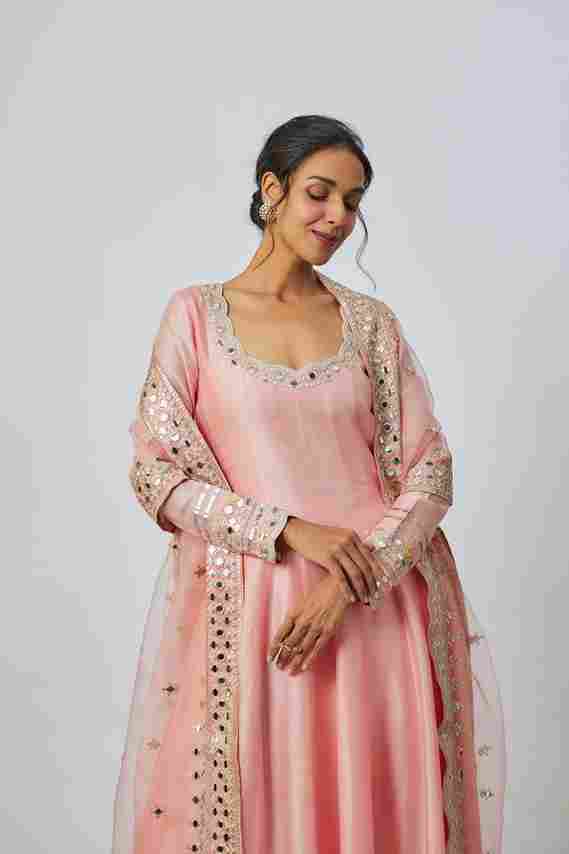 A model showcasing Pink Shraddha Ag Set by Gopi Vaid from Gopi Vaid's collection
