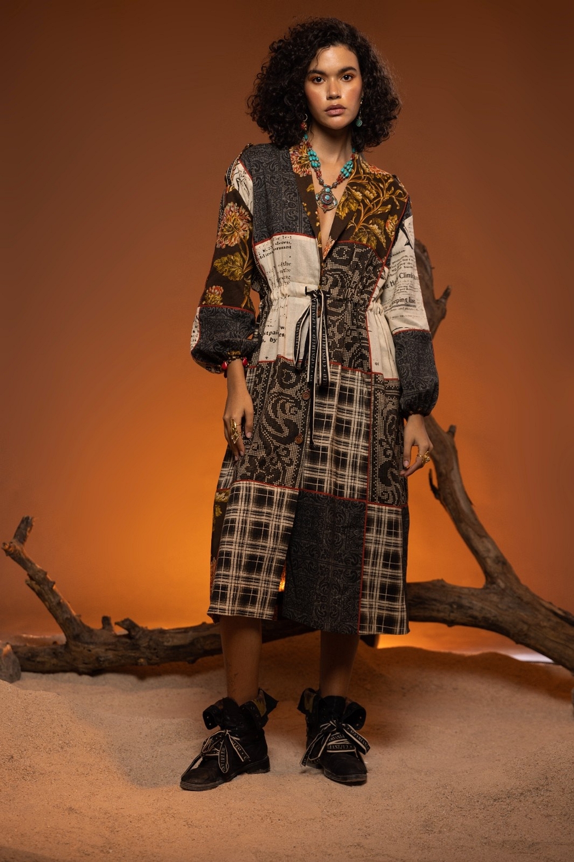 A model showcasing Ivory Black Willow Jacket Feature image by Capisvirleo from Capisvirleo's collection