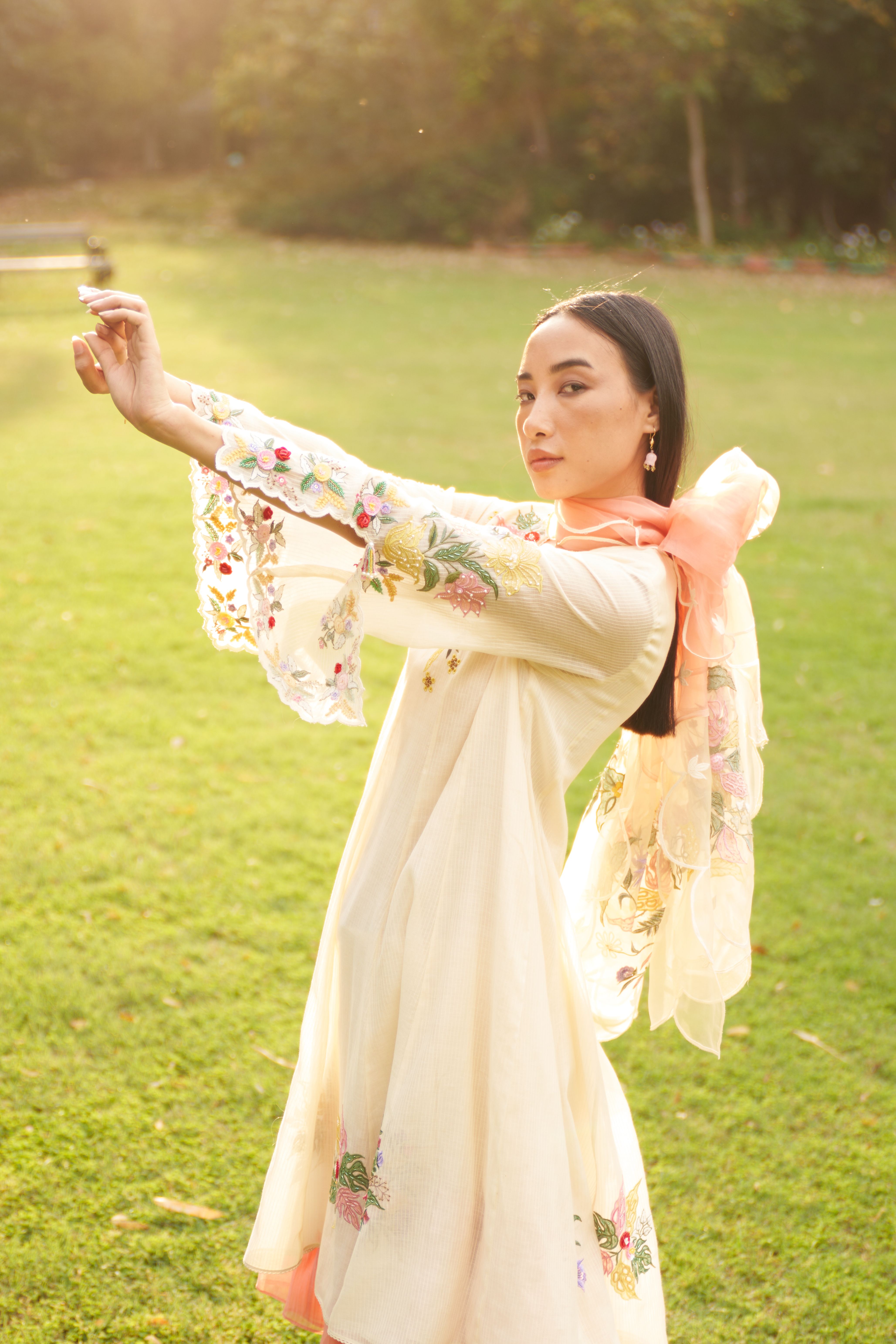 A model showcasing Sweet Pea Kurta Set by Nirvair from Nirvair's collection