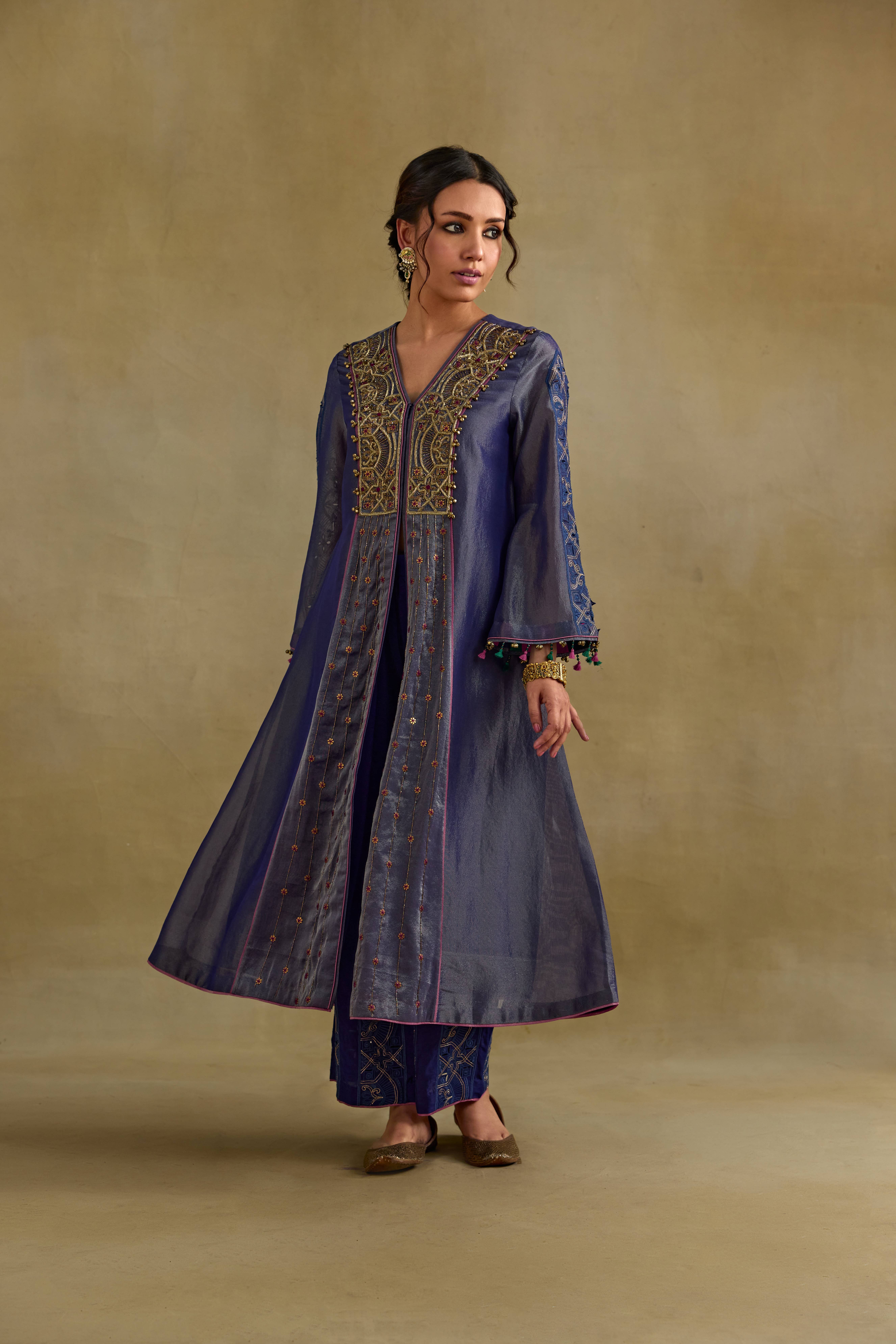 A model showcasing Hasrat Kalidar Blue Suit Set by Nirvair from Nirvair's collection
