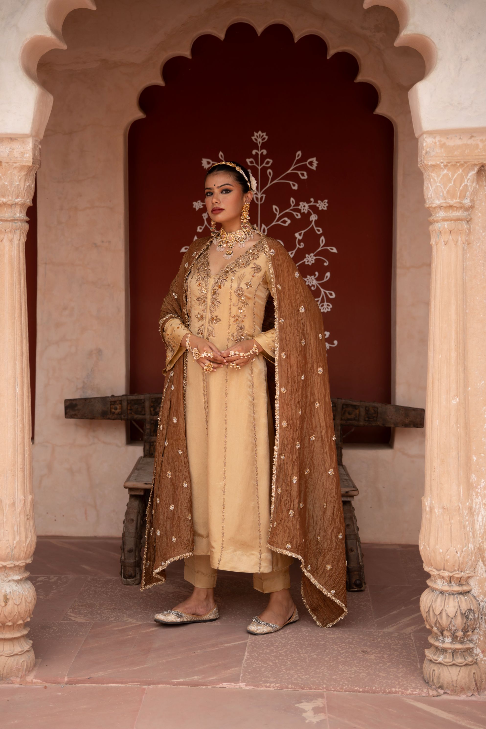 A model showcasing Zar Baari Handembroidered Aline Kurta Set by Nikunj from Nikunj's collection