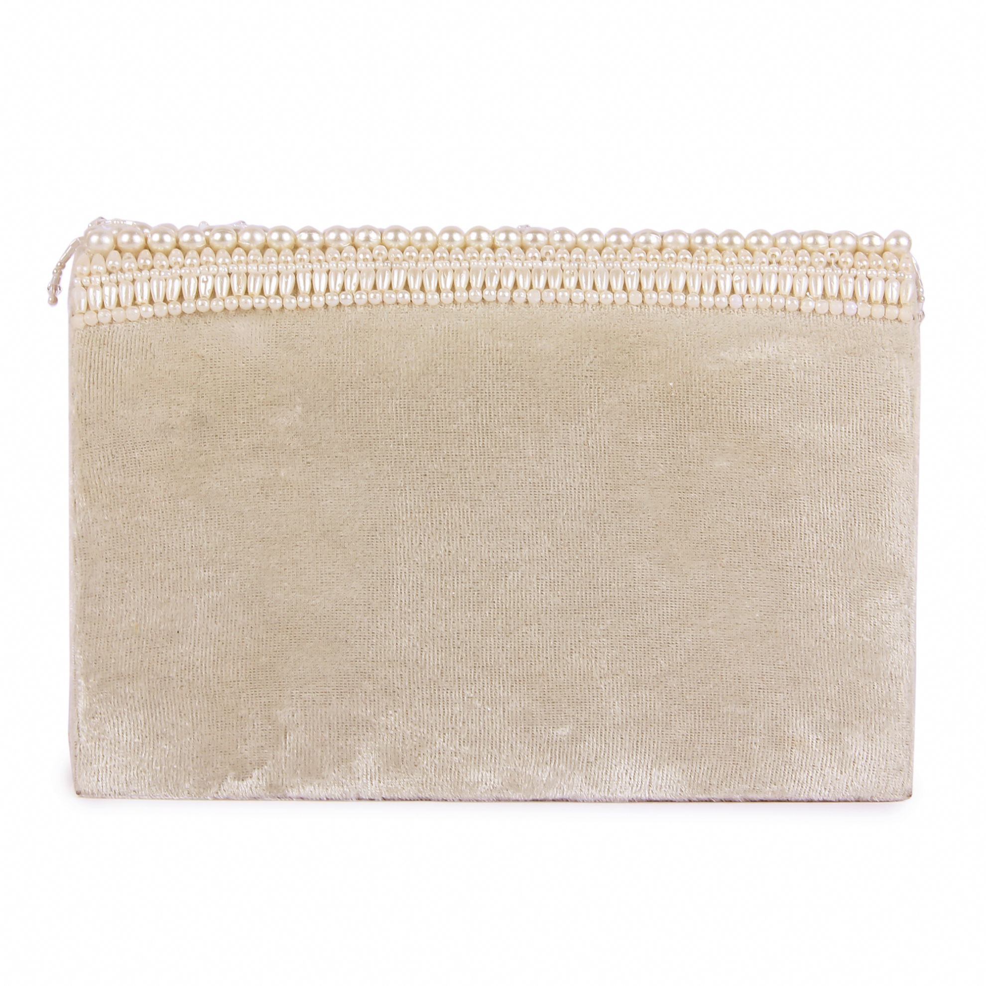 A model showcasing Moteeiiyaa Clutch by The Purple Sack from The Purple Sack's collection A model showcasing Moteeiiyaa Clutch by The Purple Sack from The Purple Sack's collection