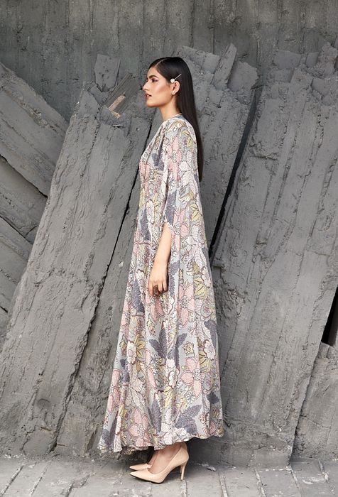 A model showcasing Pearl Grey Kaftan by Ranian from Ranian's collection