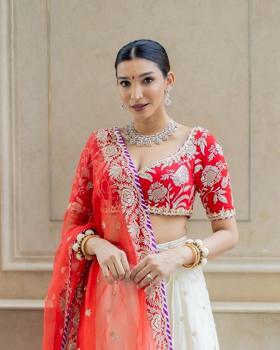 A model showcasing Juhi Godambe In Golconda Damini Lehenga Set by Gopi Vaid from Gopi Vaid's collection
