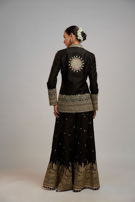 A model showcasing Karishma Mehta In Golconda Afreen Sharara Set by Gopi Vaid from Gopi Vaid's collection