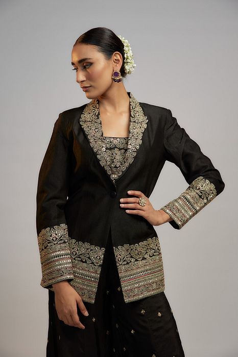 A model showcasing Karishma Mehta In Golconda Afreen Sharara Set by Gopi Vaid from Gopi Vaid's collection