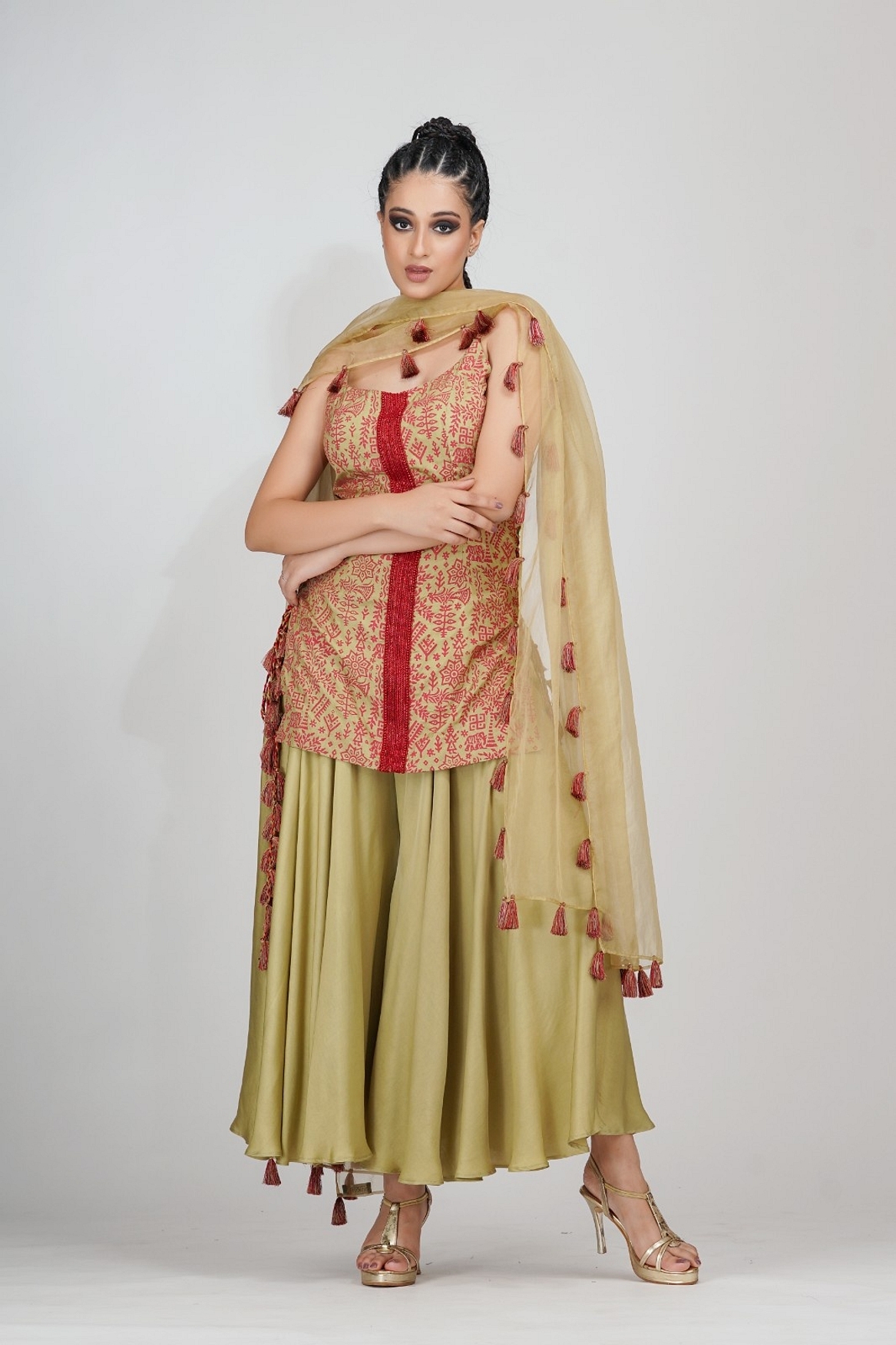 A model showcasing Sharara In Contrast Embroidery With Hand Paint Feature image by Shruti S Label from Shruti S Label's collection