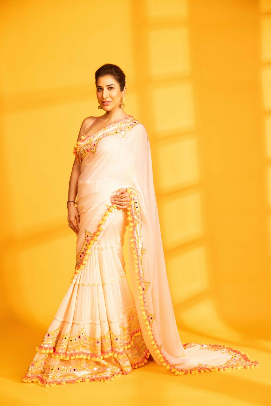 A model showcasing Sophie In Pink Deehar Saree Feature image by Gopi Vaid from Gopi Vaid's collection