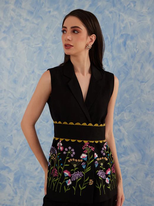 A model showcasing Botanical Black Set by Fuga Clothing from Fuga Clothing's collection A model showcasing Botanical Black Set by Fuga Clothing from Fuga Clothing's collection