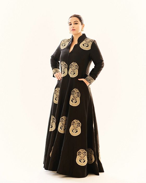 A model showcasing Vidhya Balan In Black Golconda Aadhya Jacket Pant Set by Gopi Vaid from Gopi Vaid's collection
