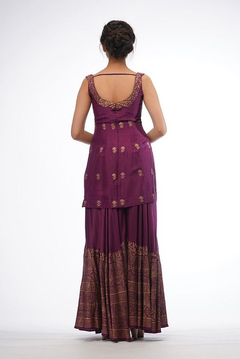 A model showcasing Metallic Print Sharara by Shruti S Label from Shruti S Label's collection